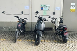 Xe điện và trạm sạc: Khoảng trống pháp lý cần lấp đầy