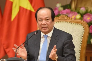 Bộ trưởng Mai Tiến Dũng nói về 'mất bằng lái phải thi lại'