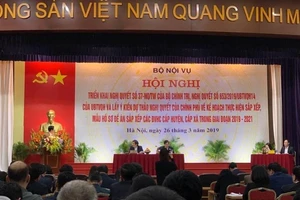 Bố trí cán bộ ra sao khi sáp nhập huyện, xã?