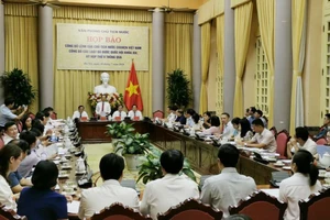 Bổ sung quy định về tiêu chuẩn quốc tịch với Đại biểu Quốc hội