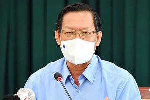 Chủ tịch Phan Văn Mãi: Sau 30-9 TP.HCM từng bước mở cửa hoạt động kinh tế