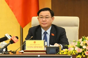 Chủ tịch Quốc hội: Cần một chương trình tổng thể về phục hồi kinh tế sau dịch