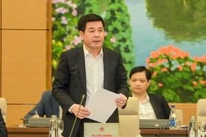  Thường vụ Quốc hội sẽ chất vấn Bộ trưởng Công Thương về giá xăng dầu