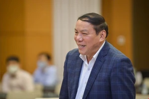 Tranh luận về quy định cung cấp dịch vụ sản xuất phim cho nước ngoài