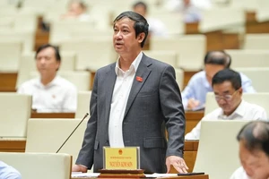 Không được ép gia đình học sinh mua sách tham khảo, sách bài tập