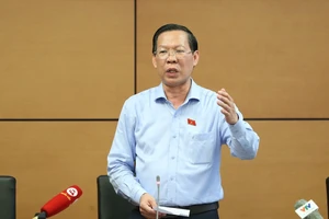 Chủ tịch TP.HCM Phan Văn Mãi chia sẻ tin vui của Thành phố