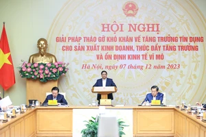 Thủ tướng chủ trì hội nghị 'Diên Hồng' tháo gỡ khó khăn về tín dụng