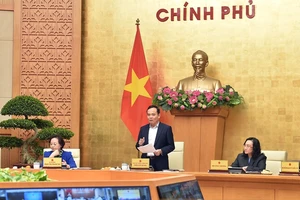Phó Thủ tướng: Hoàn thành xây dựng hệ thống bảng lương mới trong quý II-2024