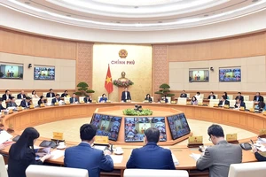 Đề nghị không tinh giản biên chế công chức, viên chức với thành phố lớn