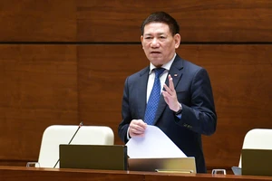 Bộ trưởng Tài chính: Giá vé máy bay tăng nhưng các công ty vẫn lỗ