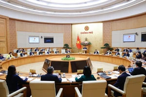 Chính phủ yêu cầu trình phương án chuyển giao bắt buộc 2 ngân hàng trước 20-12