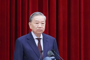 Đề xuất phương án không tổ chức công an cấp quận, huyện 