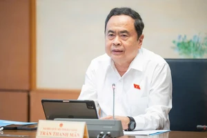 Chủ tịch Quốc hội: Người dân hoang mang không biết ăn gì, uống gì?