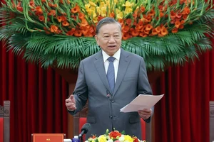 Tổng Bí thư mong các nhà khoa học đến Việt Nam nhiều hơn, ở lại lâu hơn