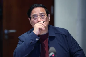 Thủ tướng họp khẩn trực tuyến về mưa lũ: 'Nhân dân cần nhất chúng ta trong những lúc khó khăn'