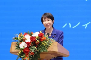 Thủ tướng Nhật Bản: 'Như rồng bay lên, Việt Nam đang phát triển hết sức ấn tượng'