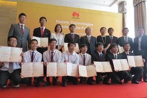 Học bổng cho các sinh viên chuyên ngành ICT