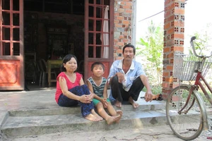 Mất cả gia đình, cháu bé bị trầm cảm