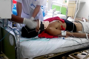 Một kỹ sư vào bệnh viện nhảy lầu