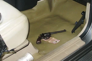 Kịp thời chặn bắt vụ mang súng giải quyết mâu thuẫn