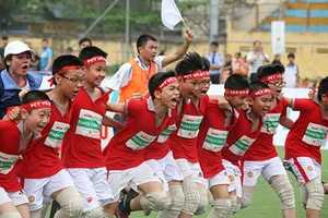 Thử thách cùng “30 người 31 chân”