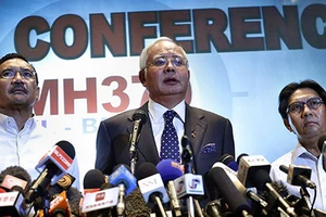 Cảnh sát khám xét nhà cơ trưởng