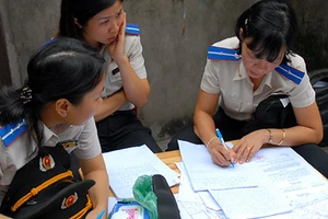 Tòa sẽ ra quyết định thi hành án dân sự?