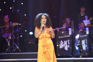 Tuyết Loan xứng danh “nữ hoàng nhạc jazz”