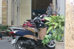 Trổ cửa gây ồn, tám năm chưa xử xong