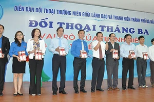 Lãnh đạo Đà Nẵng đối thoại với thanh niên