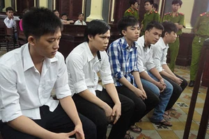 Hết tiền chơi game, đi xin đểu rồi giết người 