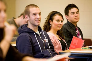 Săn học bổng những ngành thời thượng 