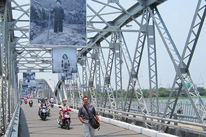 Văn hóa Việt-Pháp hội tụ trên cầu Trường Tiền