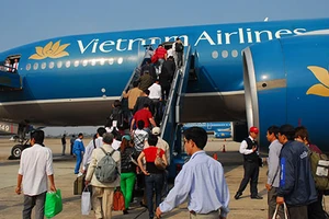 Tận dụng Tân Sơn Nhất hơn xây mới Long Thành