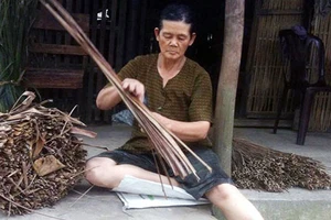 Lo âu vì bị dừng trợ cấp liệt sĩ 