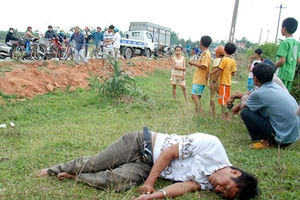 Tài xế say, lái xe khách lạng lách suốt 30 km