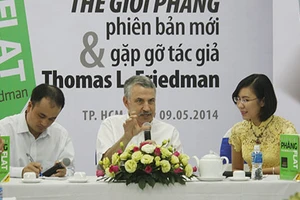 Thomas L. Friedman: “Làm việc trung bình rất dễ bị sa thải”