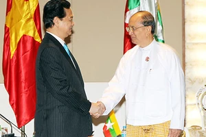 Thủ tướng Nguyễn Tấn Dũng hội kiến hai tổng thống Myanmar và Indonesia