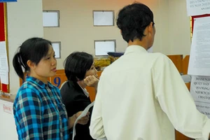 Hiểu luật khác nhau bị giữ tiền tỉ