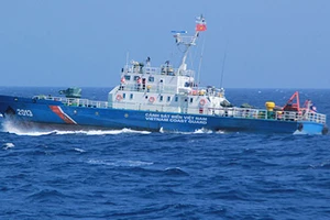 Với chủ quyền: Một tấc không lùi!