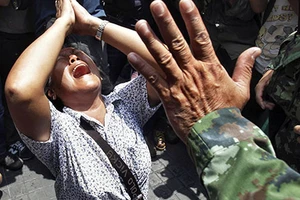 Đảo chính ở Thái Lan: Quân đội ra tối hậu thư