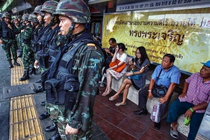 Đảo chính ở Thái Lan: Quân đội cảnh báo trấn áp biểu tình