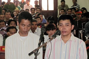 Tử hình hai kẻ giết năm phu trầm