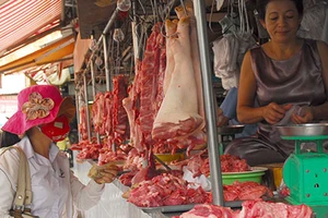 Vừa mừng vừa lo khi heo tăng giá