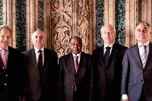 Yêu cầu Trung Quốc gửi luận chứng phản biện vụ kiện đường lưỡi bò