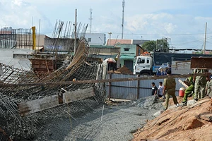 Tai nạn lao động trên cầu vượt, một công nhân tử vong