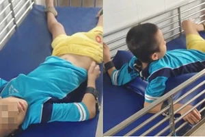 Chăm trẻ bằng cách cột tứ chi!