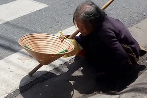 Kiếm tiền triệu nhờ người ăn xin