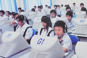 Mập mờ chương trình tiếng Anh tích hợp!