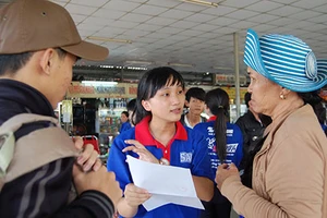 Sôi nổi hoạt động tiếp sức thí sinh thi ĐH